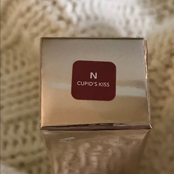 Becca Khloe & Malika lipstick in Cupid’s Kiss - Picture 3 of 5